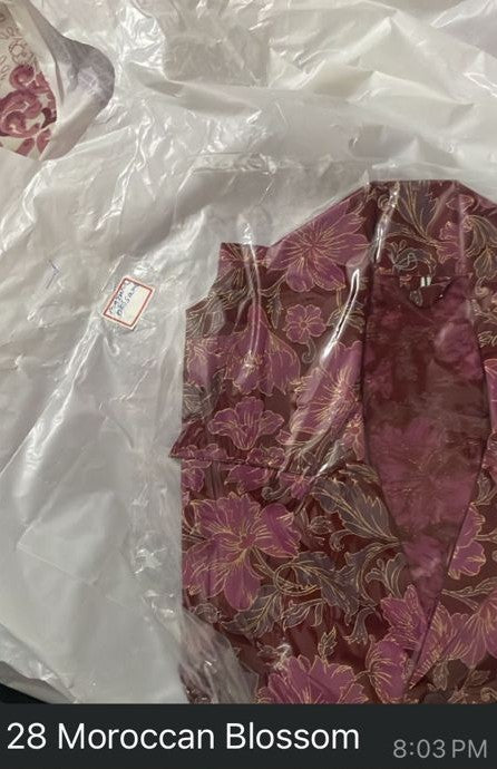 28 Maroon Blossom